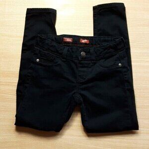 Arizona Jeans Company Girls black jegging. Size 8 regular